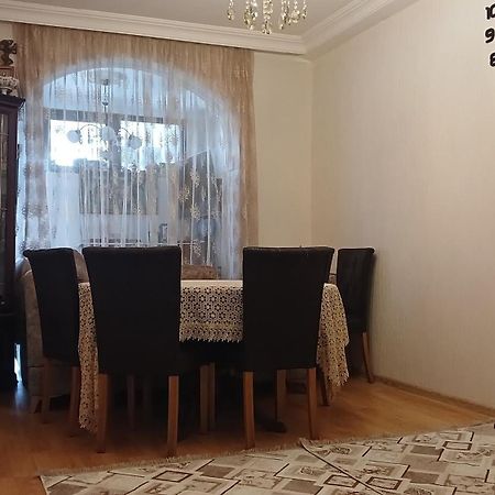 Bright And Cozy Apartment 바투미 외부 사진